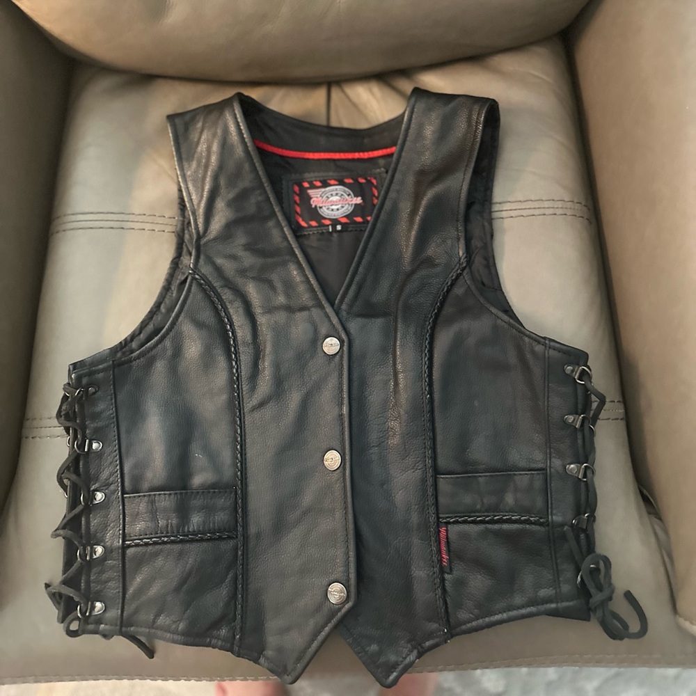 Milwaukee Leather Vest SM - Picture 2 of 13